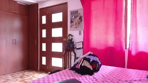 xxxtatianabustyxxx online show from June 9, 7:25 pm
