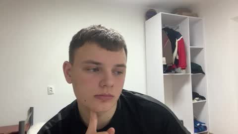 Leo online show from February 14, 8:16 pm