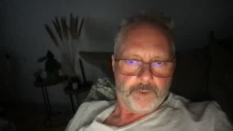 Snapshot of xxxxxdavexxxxx chatting on July 5, 10:17 pm xxxxxdavexxxxx online show from July 5, 10:17 pm