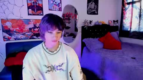 xzerox_ online show from March 13, 9:43 pm