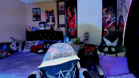 xzerox_ online show from March 30, 10:55 pm