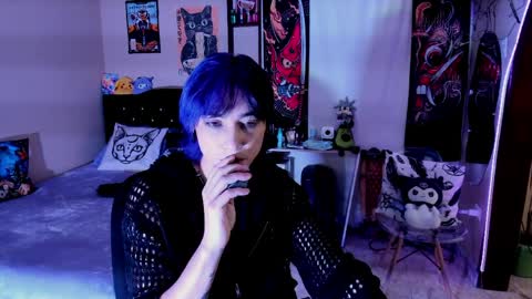 xzerox_ online show from April 6, 9:05 pm