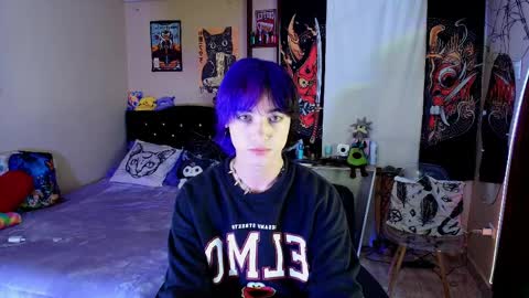 xzerox_ online show from April 7, 9:15 pm