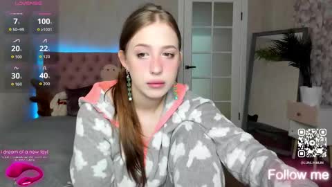 Lina online show from September 26, 12:42 pm