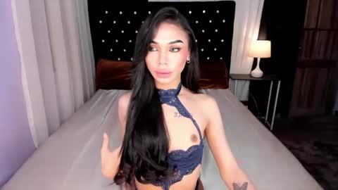 Snapshot of y0unggoddess69xxx chatting on June 10, 6:18 pm y0unggoddess69xxx online show from June 10, 6:18 pm