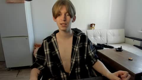 y0ursteve online show from May 9, 10:31 am