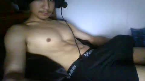 Snapshot of y640 chatting on June 8, 5:41 am y640 online show from June 8, 5:41 am