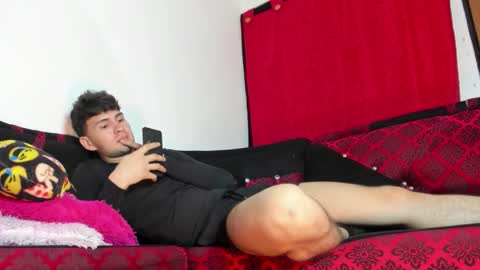 yair independent model online show from January 15, 10:02 pm