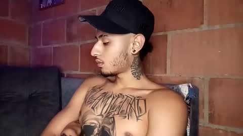 Snapshot of yajz chatting on November 8, 8:14 am Yajz online show from November 8, 8:14 am