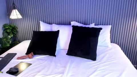 Yalezka online show from April 10, 5:01 am