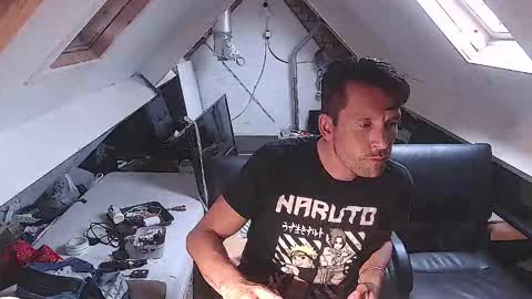 Snapshot of yallayalla1806 chatting on September 20, 1:01 pm yallayalla1806 online show from September 20, 1:01 pm