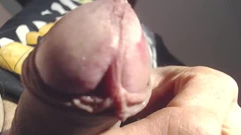 Snapshot of yallayalla1806 chatting on November 6, 2:12 am yallayalla1806 online show from November 6, 2:12 am