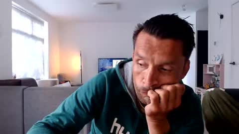 yallayalla1806 online show from July 20, 8:28 am