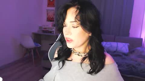 Yami online show from November 27, 9:39 pm