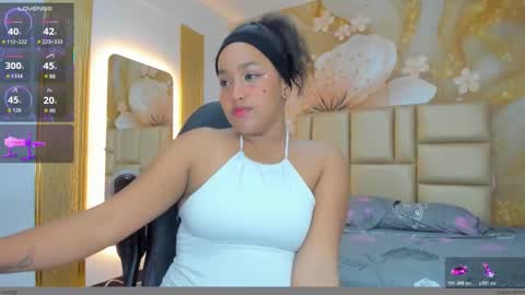 Naomi online show from February 28, 8:43 pm