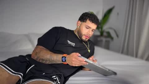 yamp sambrano online show from November 9, 12:53 am