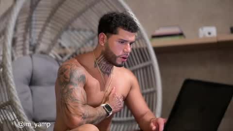 Snapshot of yamp_bigcock chatting on May 1, 3:22 am yamp sambrano online show from May 1, 3:22 am