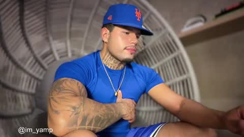 Snapshot of yamp_bigcock chatting on May 29, 3:26 am yamp sambrano online show from May 29, 3:26 am