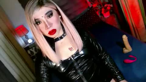 REYAN online show from October 31, 2:12 am