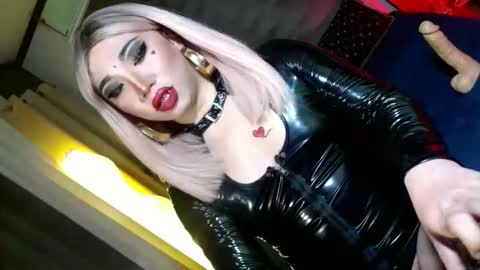 REYAN online show from March 21, 2:38 am