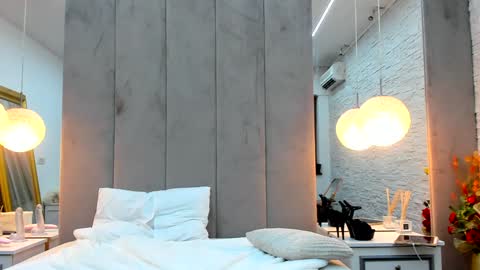 Snapshot of yana_miana chatting on December 31, 12:32 am Yana  online show from December 31, 12:32 am