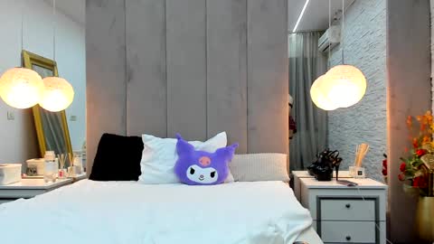 Snapshot of yana_miana chatting on January 20, 7:57 pm Yana  online show from January 20, 7:57 pm