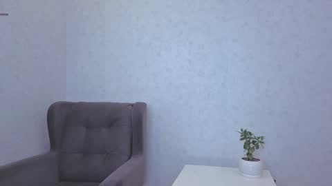 Yana  online show from September 21, 1:07 am