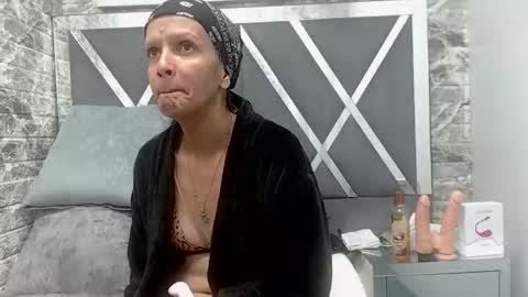 yanetrose online show from September 22, 3:19 am