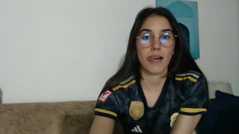 Yani online show from January 27, 3:04 am