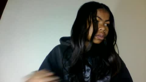 Snapshot of yannick_01 chatting on June 20, 9:17 pm yannick_01 online show from June 20, 9:17 pm