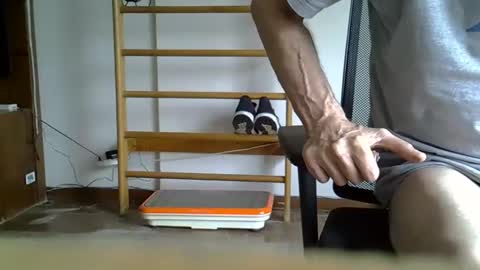 yannisv online show from September 23, 4:10 pm