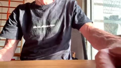 yannisv online show from February 8, 9:45 am