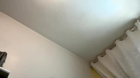 yannisv online show from April 27, 5:33 pm