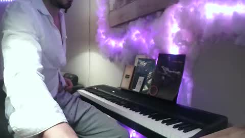 yannsolo8106 online show from October 27, 5:39 pm