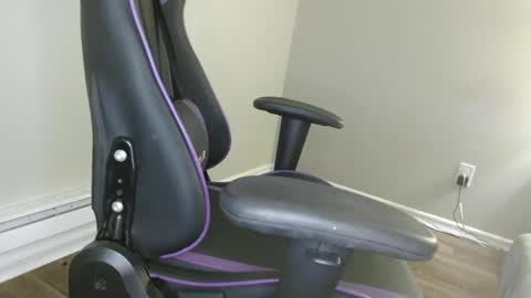 YARA online show from December 5, 6:22 pm