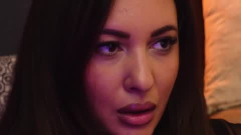 Snapshot of yaracollins chatting on October 25, 6:57 pm YaraCollins online show from October 25, 6:57 pm