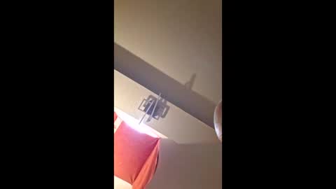 Snapshot of yareck007 chatting on April 6, 7:09 am yareck007 online show from April 6, 7:09 am