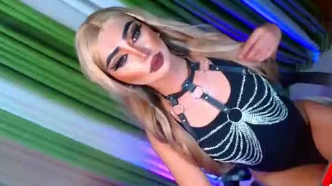 Snapshot of yasii19 chatting on September 11, 3:56 pm miss yasii online show from September 11, 3:56 pm