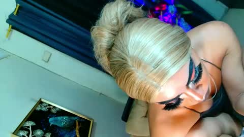 Snapshot of yasii19 chatting on October 15, 4:51 pm miss yasii online show from October 15, 4:51 pm
