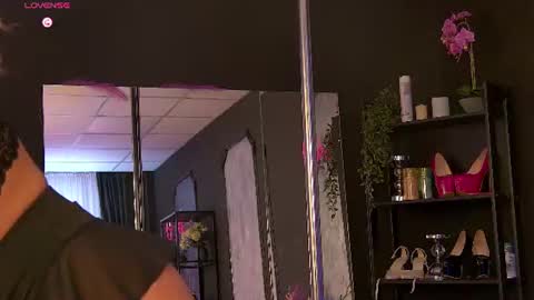 Snapshot of yasmin_al_star chatting on July 6, 7:16 am Yasmin new tits boobs ass stepsis online show from July 6, 7:16 am