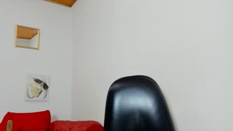 Yasemin online show from December 5, 10:46 am