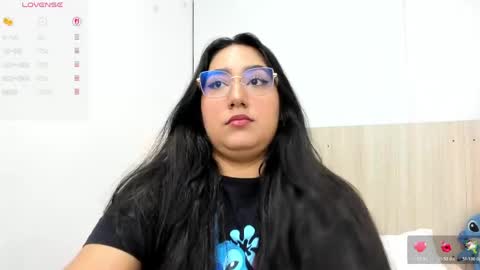 Yasmin Ortiz online show from April 6, 3:26 am