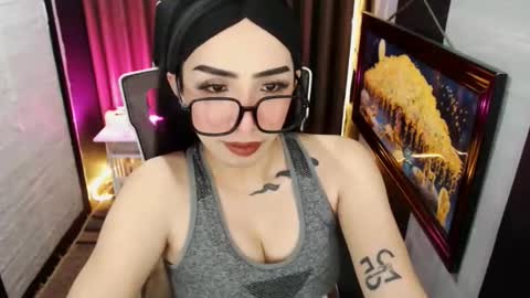 yassiered online show from September 14, 9:08 am