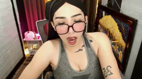 yassiered online show from February 7, 7:23 am