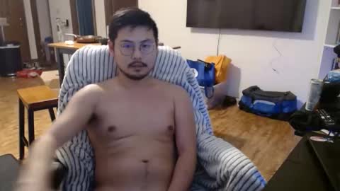 Snapshot of yawnimhorny chatting on November 2, 11:01 am yawnimhorny online show from November 2, 11:01 am