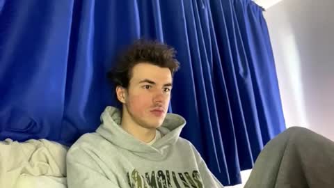 yayay333 online show from March 18, 2:42 pm