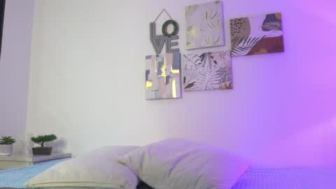 Snapshot of yayoi_cresp18 chatting on February 6, 11:43 am yayoi_cresp18 online show from February 6, 11:43 am