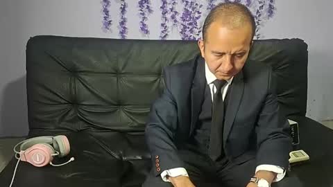 Hazzan online show from November 11, 3:12 pm