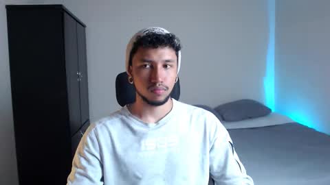 yeff online show from September 29, 1:11 am