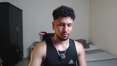 yeff online show from December 21, 1:02 am